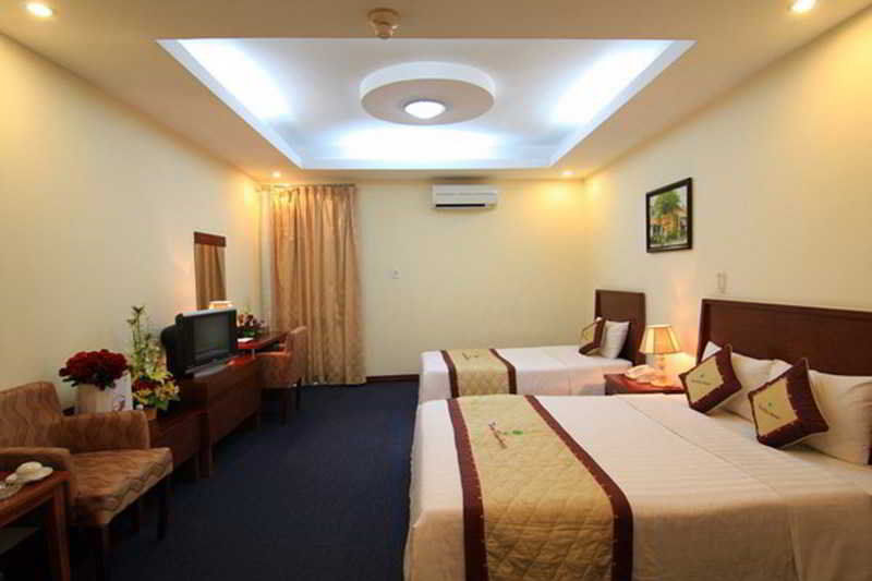 Ttc Hotel Deluxe Airport